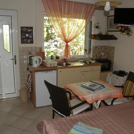 Apartment Verde Nea Makri