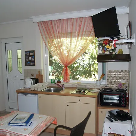 Apartment Verde Nea Makri